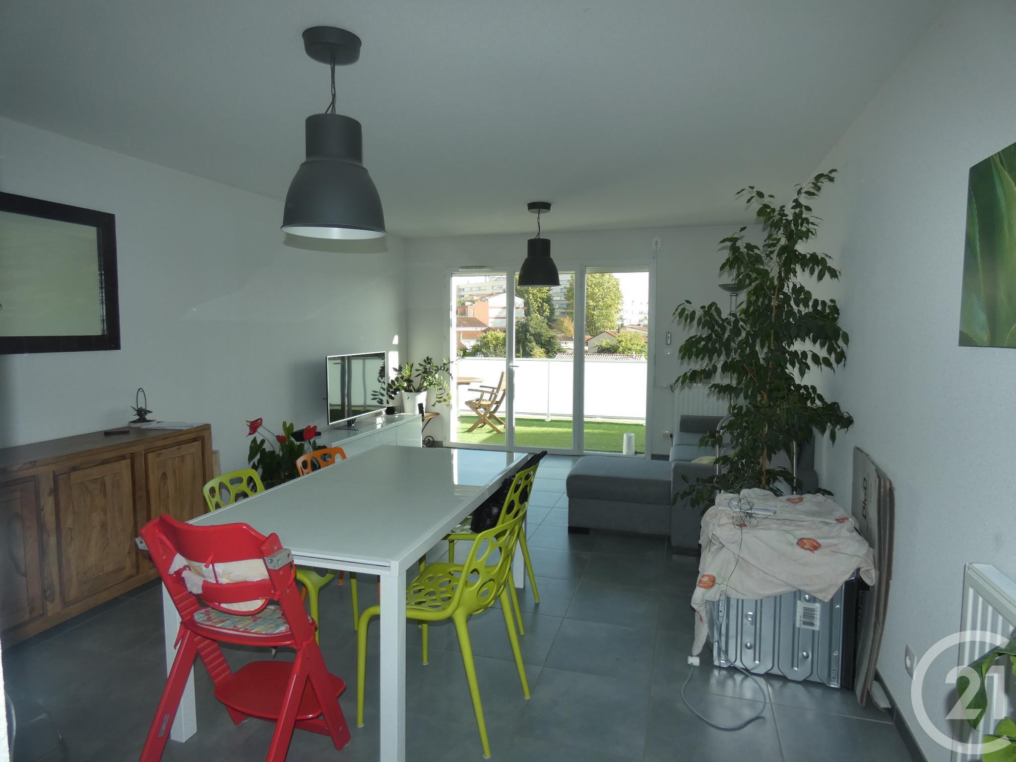 Appartement T3 à louer - 3 pièces - 66,68 m2 - TOULOUSE - 31 - MIDI-PYRENEES