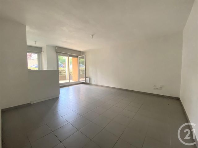 Afficher la photo en grand Appartement T3 à vendre - 3 pièces - 62.1 m2 - TOULOUSE - 31 - MIDI-PYRENEES - Century 21 Fly Immo