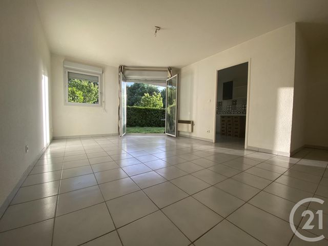 Afficher la photo en grand Appartement T3 à vendre - 3 pièces - 64.68 m2 - TOULOUSE - 31 - MIDI-PYRENEES - Century 21 Fly Immo