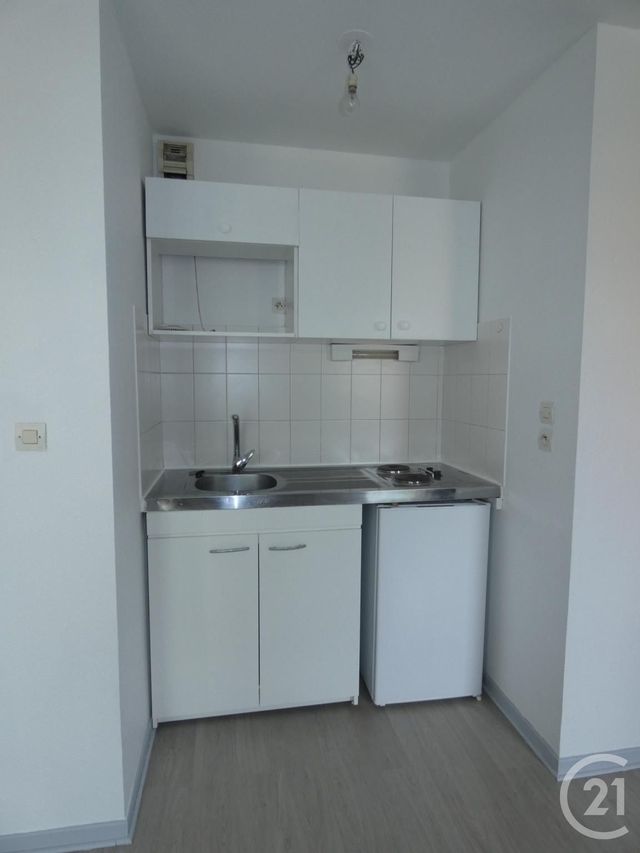 Afficher la photo en grand Appartement T1 à louer - 1 pièce - 24.42 m2 - TOULOUSE - 31 - MIDI-PYRENEES - Century 21 Fly Immo
