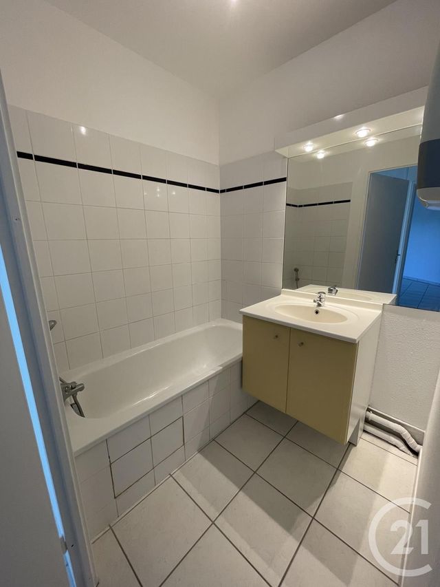 Afficher la photo en grand Appartement T2 à louer - 2 pièces - 45.24 m2 - TOULOUSE - 31 - MIDI-PYRENEES - Century 21 Fly Immo