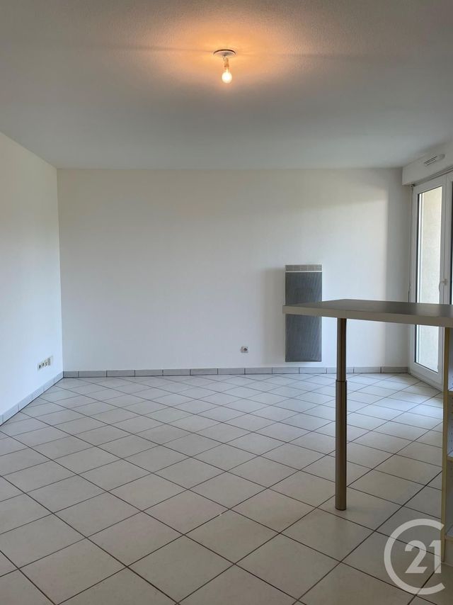 Afficher la photo en grand Appartement T2 à louer - 2 pièces - 45.24 m2 - TOULOUSE - 31 - MIDI-PYRENEES - Century 21 Fly Immo