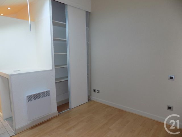 Afficher la photo en grand Appartement F2 à louer - 2 pièces - 30.73 m2 - TOULOUSE - 31 - MIDI-PYRENEES - Century 21 Fly Immo