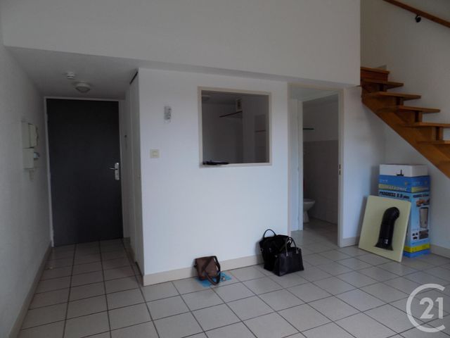 Afficher la photo en grand Appartement F2 à louer - 2 pièces - 30.73 m2 - TOULOUSE - 31 - MIDI-PYRENEES - Century 21 Fly Immo