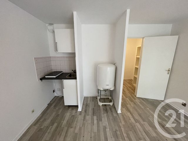 Appartement F1 à vendre - 1 pièce - 22.69 m2 - TOULOUSE - 31 - MIDI-PYRENEES - Century 21 Fly Immo