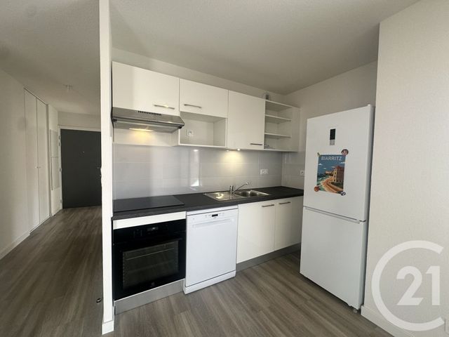 Appartement T3 à louer - 3 pièces - 60.5 m2 - TOULOUSE - 31 - MIDI-PYRENEES - Century 21 Fly Immo
