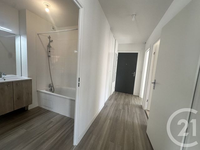 Appartement T3 à louer - 3 pièces - 60.5 m2 - TOULOUSE - 31 - MIDI-PYRENEES - Century 21 Fly Immo