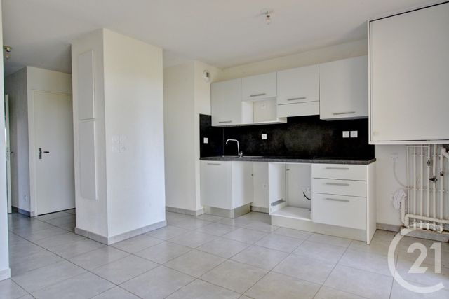 Afficher la photo en grand Appartement F3 à vendre - 3 pièces - 59.01 m2 - BRUGUIERES - 31 - MIDI-PYRENEES - Century 21 Fly Immo