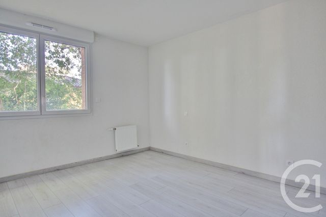 Afficher la photo en grand Appartement F3 à vendre - 3 pièces - 59.01 m2 - BRUGUIERES - 31 - MIDI-PYRENEES - Century 21 Fly Immo