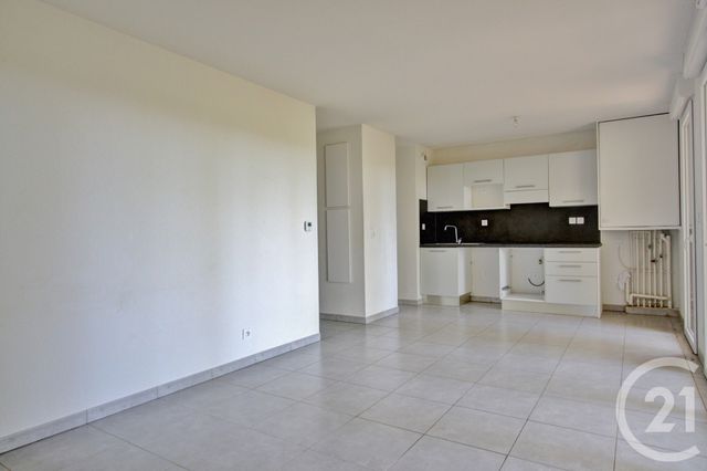 Afficher la photo en grand Appartement F3 à vendre - 3 pièces - 59.01 m2 - BRUGUIERES - 31 - MIDI-PYRENEES - Century 21 Fly Immo