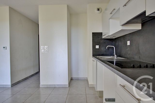 Afficher la photo en grand Appartement F3 à vendre - 3 pièces - 59.01 m2 - BRUGUIERES - 31 - MIDI-PYRENEES - Century 21 Fly Immo