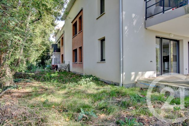 Afficher la photo en grand Appartement F3 à vendre - 3 pièces - 59.01 m2 - BRUGUIERES - 31 - MIDI-PYRENEES - Century 21 Fly Immo