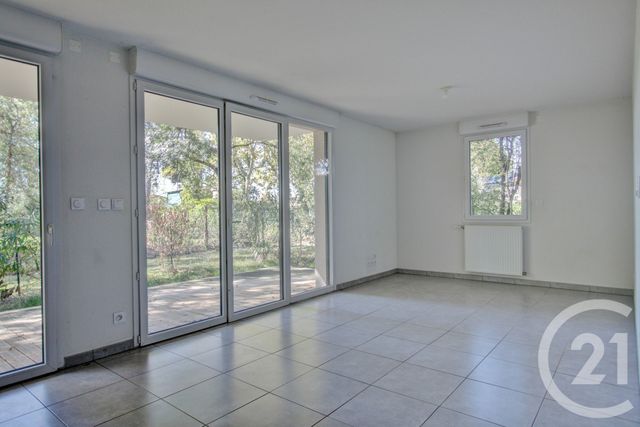 Afficher la photo en grand Appartement F3 à vendre - 3 pièces - 59.01 m2 - BRUGUIERES - 31 - MIDI-PYRENEES - Century 21 Fly Immo