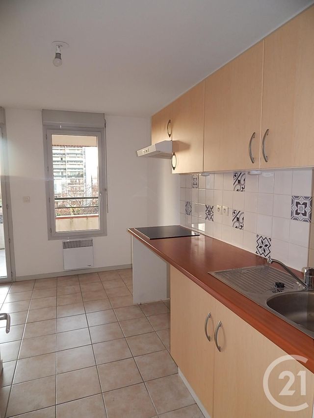 Appartement T3 à louer - 3 pièces - 61.1 m2 - TOULOUSE - 31 - MIDI-PYRENEES - Century 21 Fly Immo