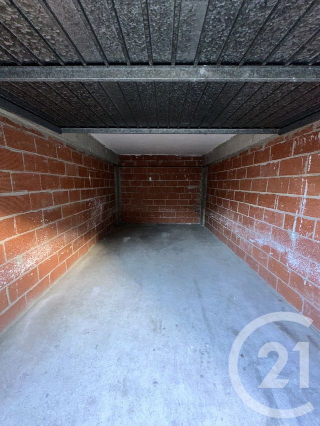parking à louer - 10.0 m2 - TOULOUSE - 31 - MIDI-PYRENEES - Century 21 Fly Immo