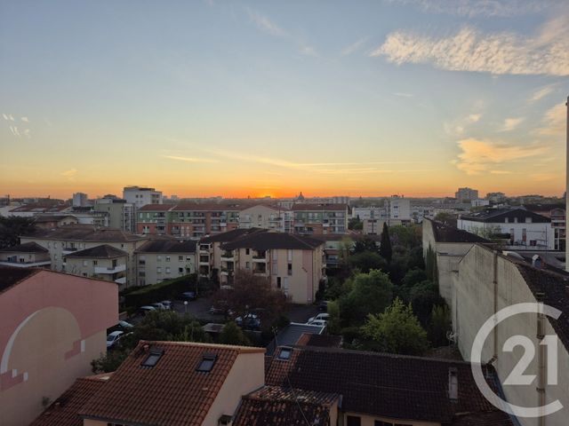 Appartement T3 à vendre - 4 pièces - 87.44 m2 - TOULOUSE - 31 - MIDI-PYRENEES - Century 21 Fly Immo