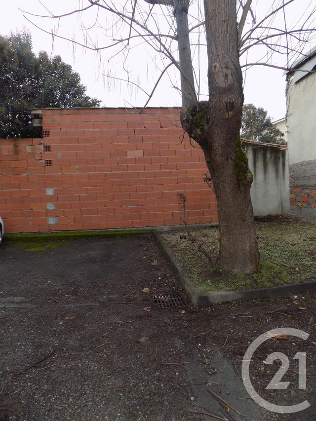 Appartement T1 à louer - 1 pièce - 27.12 m2 - TOULOUSE - 31 - MIDI-PYRENEES - Century 21 Fly Immo