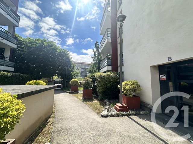 Appartement T2 à louer - 2 pièces - 38.21 m2 - TOULOUSE - 31 - MIDI-PYRENEES - Century 21 Fly Immo