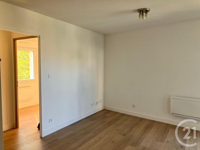 Appartement T2 à louer - 2 pièces - 30.02 m2 - TOULOUSE - 31 - MIDI-PYRENEES - Century 21 Fly Immo