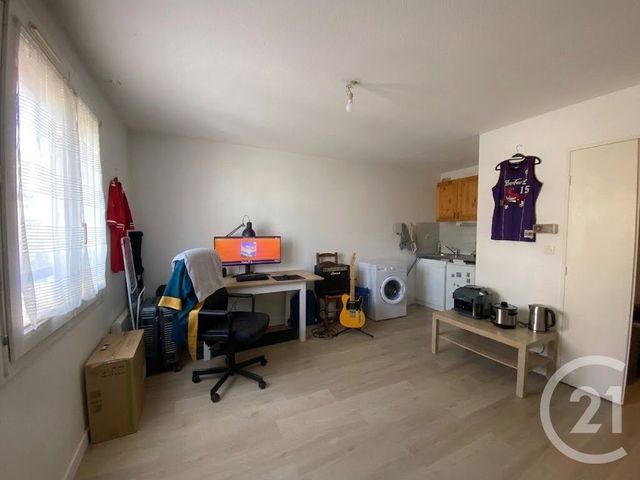 Appartement T1 à vendre - 1 pièce - 29.92 m2 - TOULOUSE - 31 - MIDI-PYRENEES - Century 21 Fly Immo