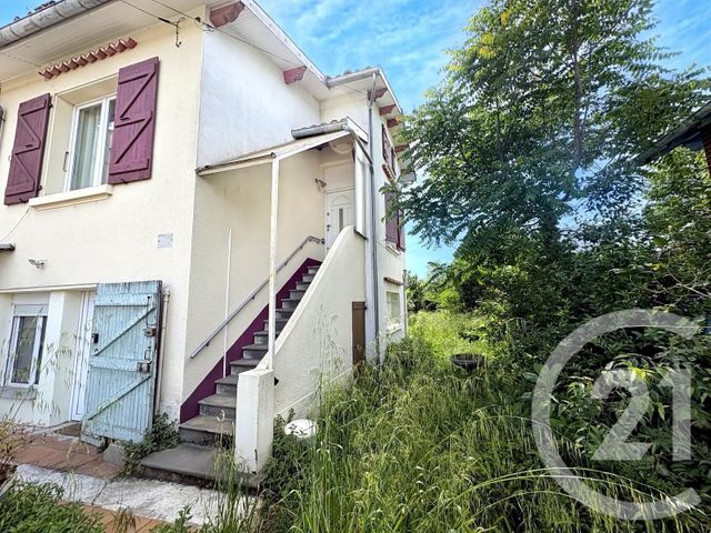 Appartement Studio à vendre - 1 pièce - 23.48 m2 - TOULOUSE - 31 - MIDI-PYRENEES - Century 21 Fly Immo