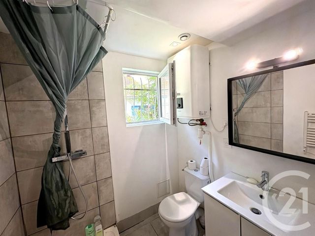 Appartement Studio à vendre - 1 pièce - 23.48 m2 - TOULOUSE - 31 - MIDI-PYRENEES - Century 21 Fly Immo