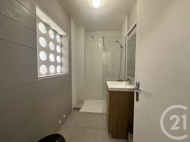 Appartement T1 à louer - 1 pièce - 28.62 m2 - TOULOUSE - 31 - MIDI-PYRENEES - Century 21 Fly Immo